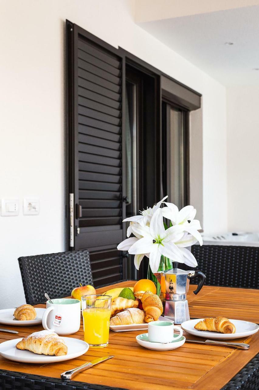 Apartment Auretta Novigrad Istria Eksteriør billede