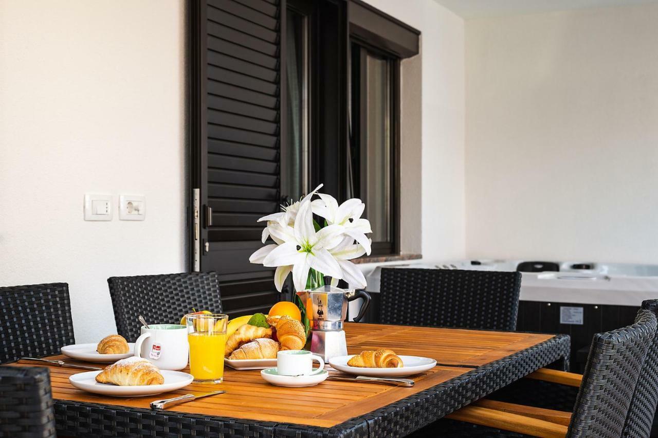 Apartment Auretta Novigrad Istria Eksteriør billede