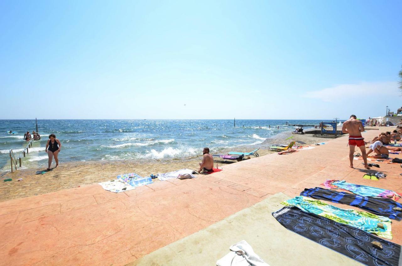 Apartment Auretta Novigrad Istria Eksteriør billede